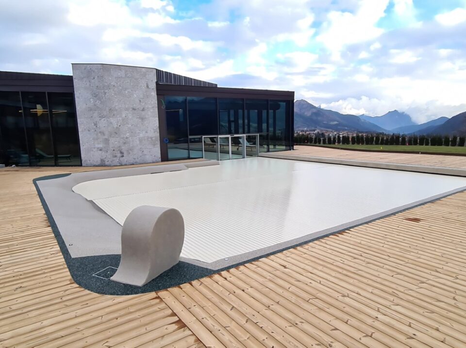 rir Copertura automatica a tapparella Roll-Up su piscina