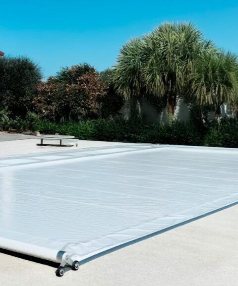 Copertura di sicurezza in PVC Four Seasons su piscina